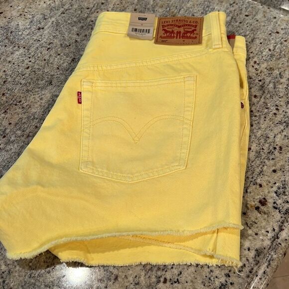 NWT Levi's Women's 501 Original Shorts 32 - Picture 3 of 5